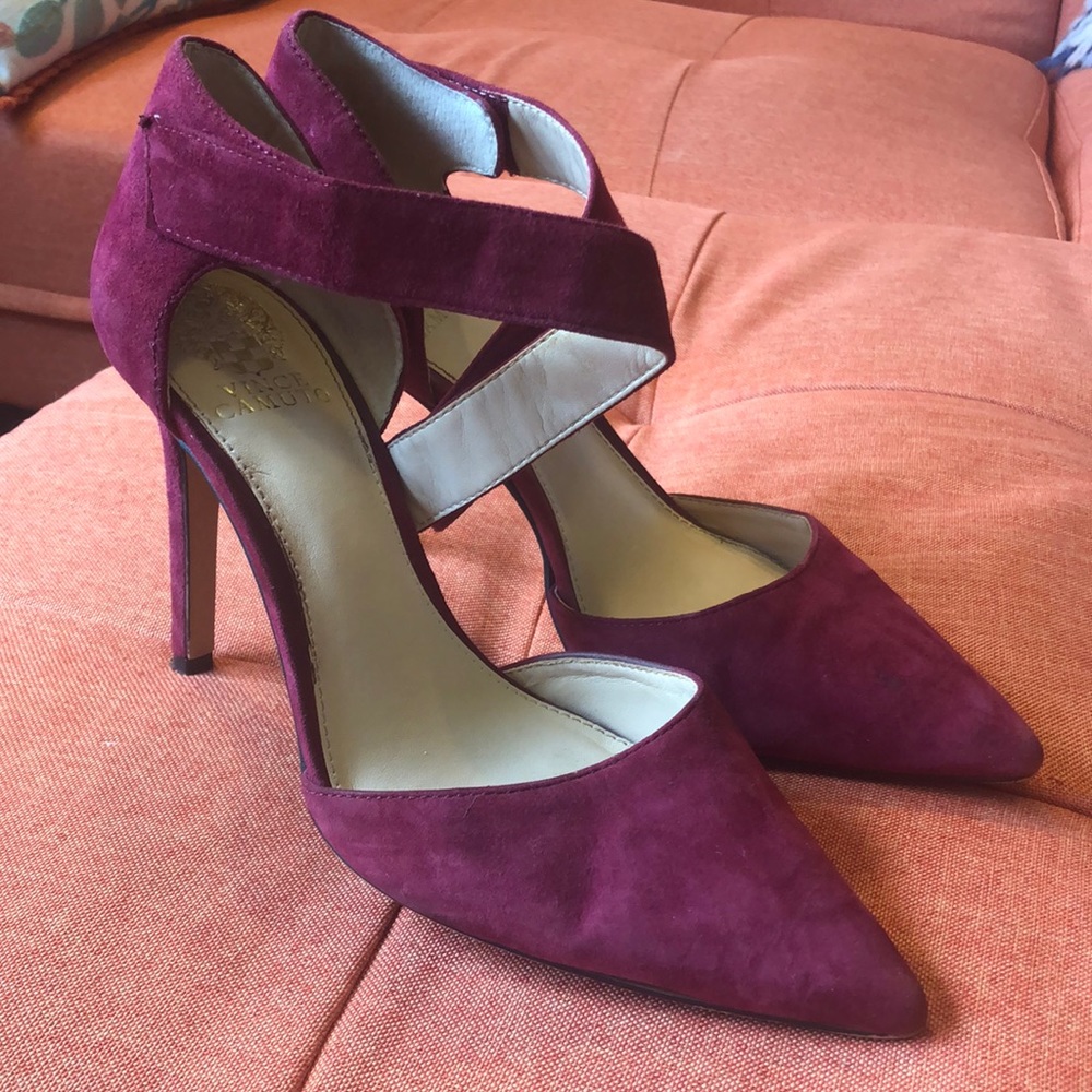 Vince Camuto Burgundy Heels